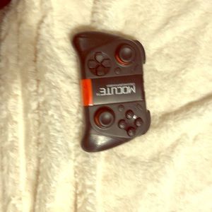 Phone controller so you can play games on phone